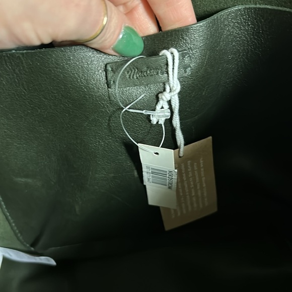 Madewell Green Genuine Leather magnetic closure tote - Picture 5 of 6